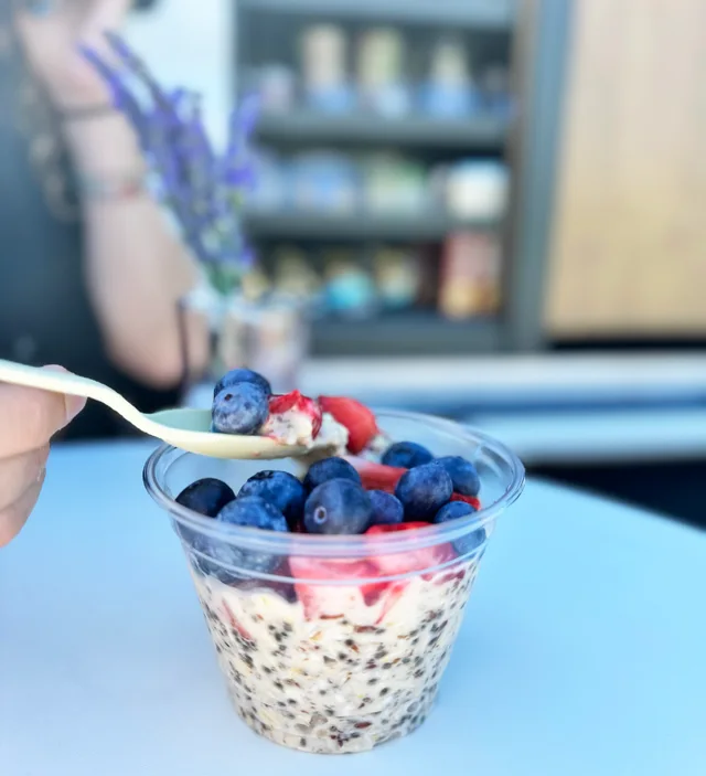 Mixed Berry Overnight Oats