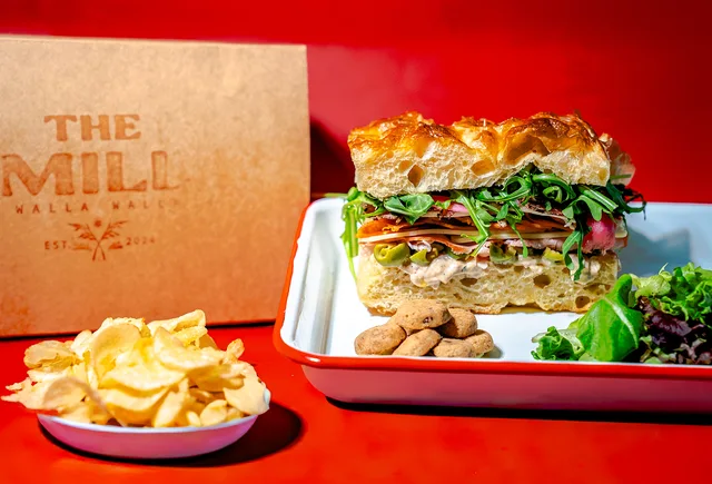 Boxed Lunch: Full House Deli