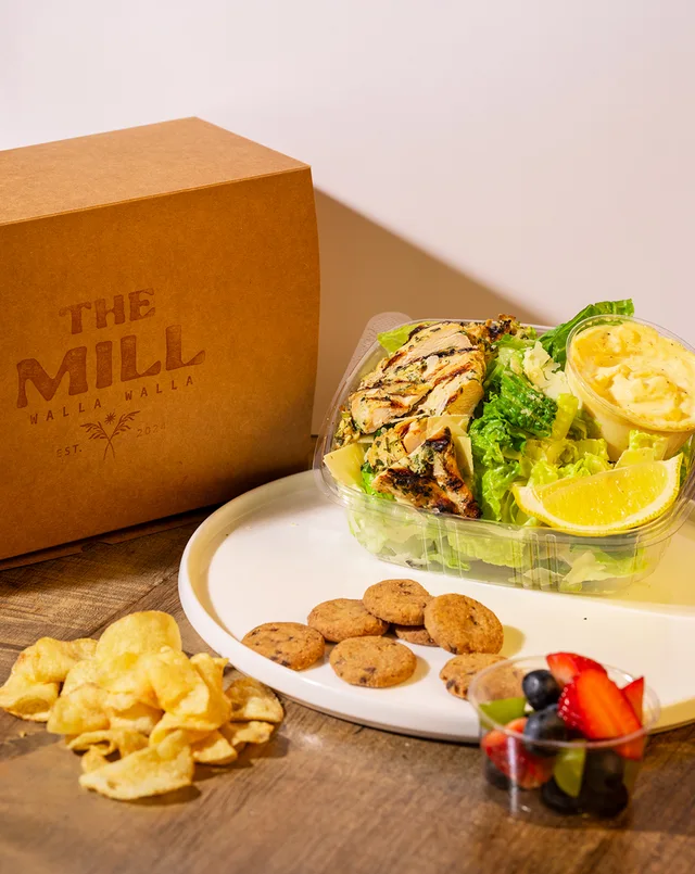 Boxed Lunch: Chicken Caesar Salad